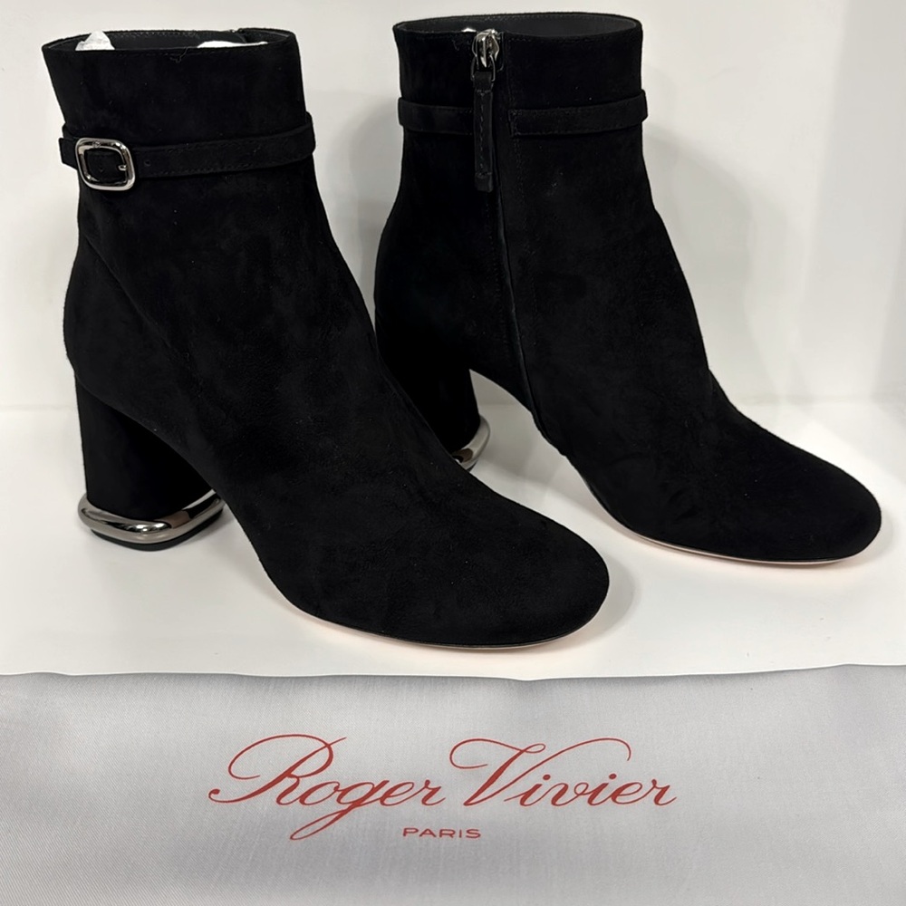 Roger Vivier Suede Podium Booties sz 38